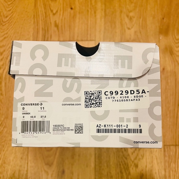 Comme des Garçons Play X Converse Lace-Up Sneakers - Picture 11 of 12